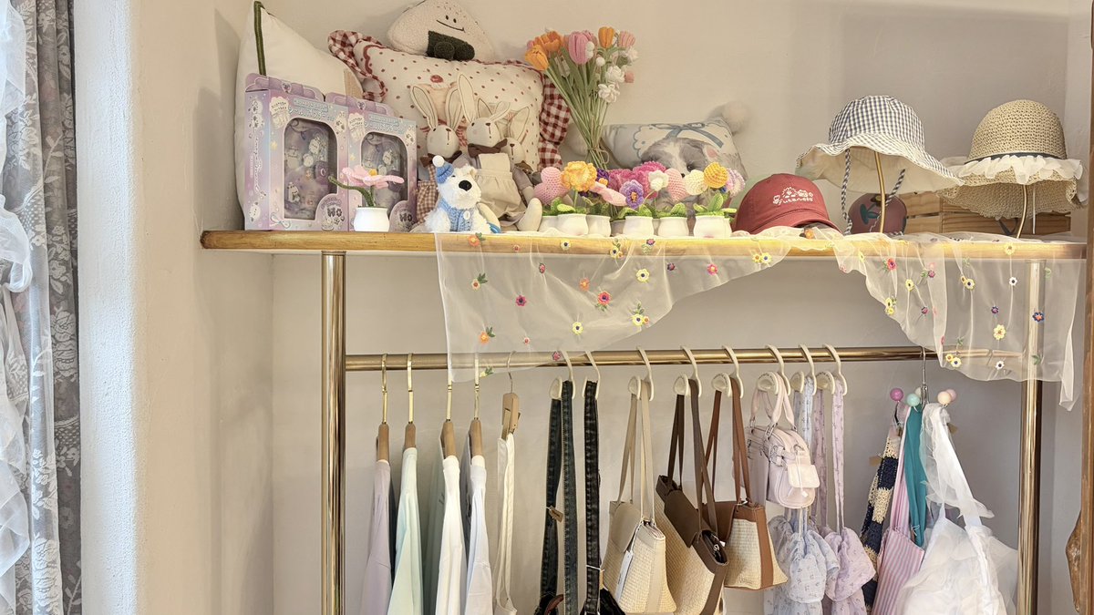 ccha_o0's tweet photo. かわいい雑貨屋さんいっぱい行った^ᴗ ̫ ᴗ^♪ https://t.co/WLLYtVOdg7