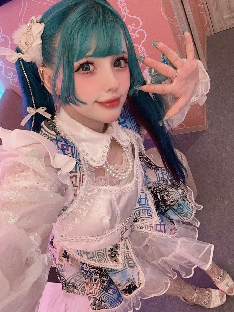 maimayo_sub's tweet photo. 🪽 #まいまよ🪽

ただいま、

Saya Scarlet様 ( @SayaScarlet01 )

ゲスト出勤中🎉🎉🎉

Sayaさん、美しすぎて、かわいすぎて、店内騒然としております✨️✨️

生Sayaさんに会えるこのチャンスをお見逃し��く‼️

Sayaさんは23:30まで✨️

まいまよに急げ～🏃💨💨💨

 #秋葉原コンカフェ https://t.co/ykouDHogQn