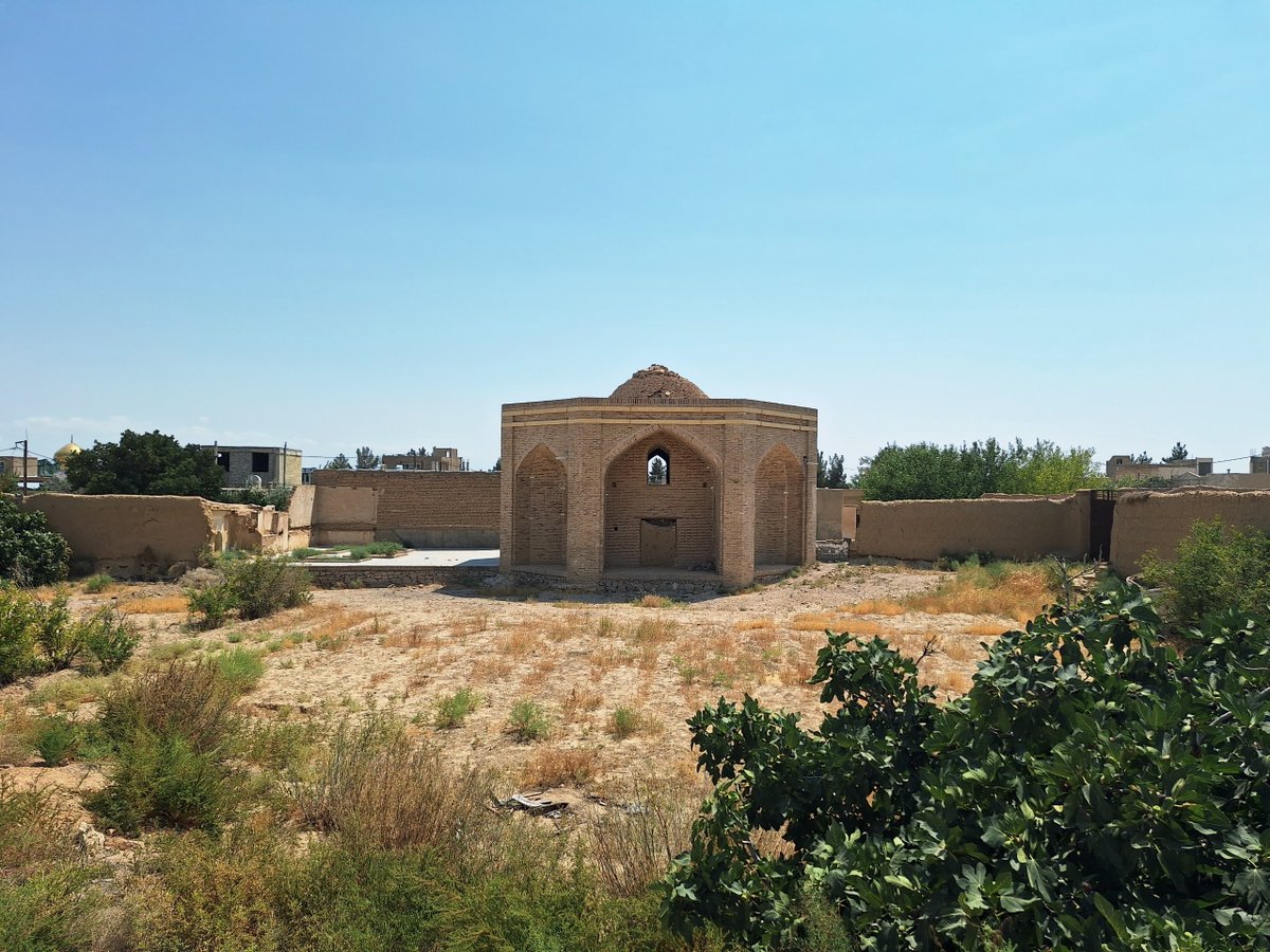 firoozeh_1369's tweet photo. اگر به دنبال سفری متفاوت و ماجراجویانه در دل تاریخ و طبیعت ایران هستید، گرمه در خراسان شمالی، مقصد شماست. 

#سرزمین_گنجینه_فرهنگ
#گرمه_گنجینه_فرهنگ https://t.co/zF2GJpCIcS