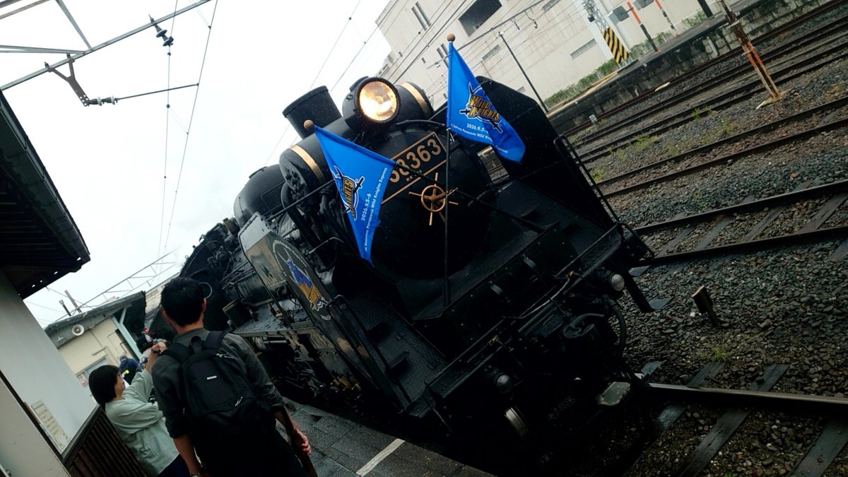 kasumin_gechi's tweet photo. 秩父鉄道のSLパレオエクスプレスに乗ってシュポガキ🚂になってきたゾォム🤡
SLの汽笛が音デカ過ぎてビビった😵‍💫💥🔊 https://t.co/UwiMp2uH6b