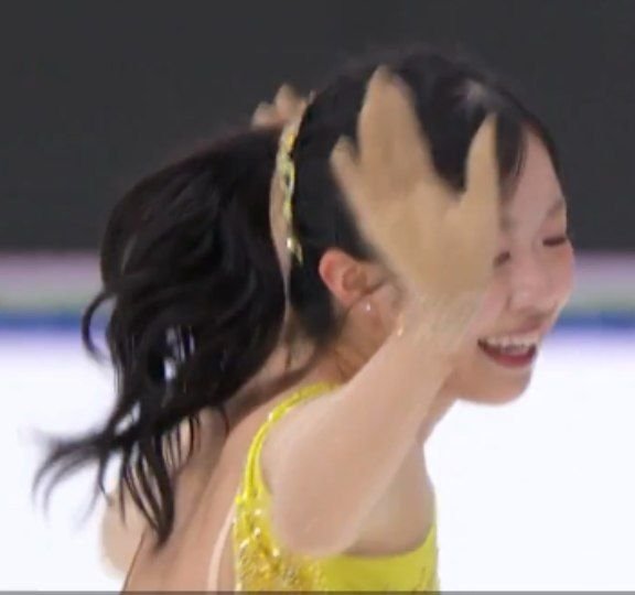 kaovasiljevs's tweet photo. ami won gold in people's princess competition https://t.co/mQeMjQ9uXO
