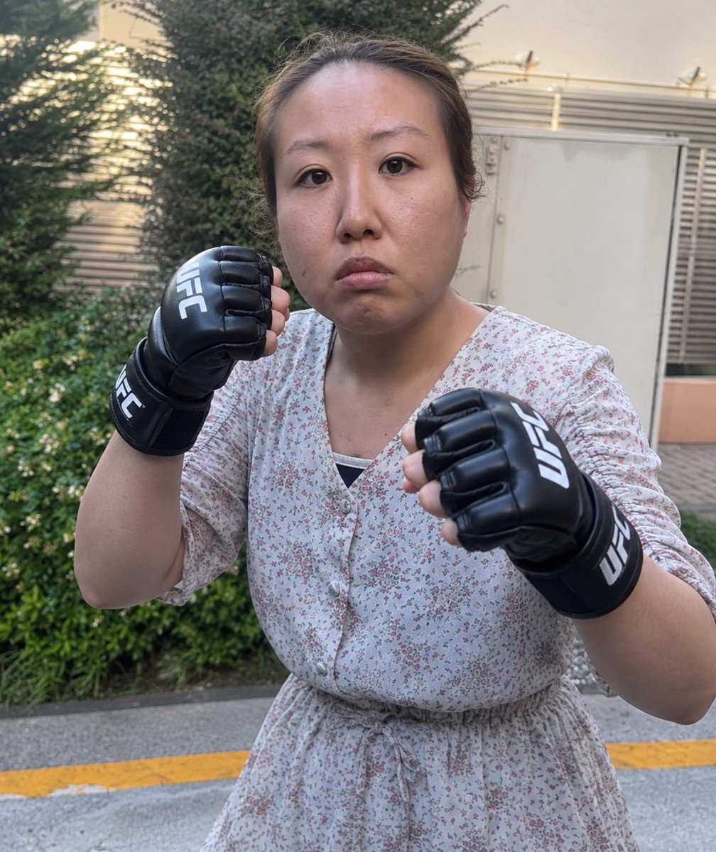 takerega2_MMA's tweet photo. 朝倉未来に勝ったら1000万って聞いてないんですか？ https://t.co/HpEuCeIS8c