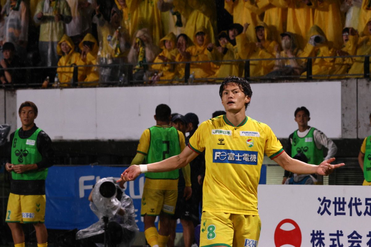 jef_united's tweet photo. 9月6日
第6節
#ガンバ大阪

ゴールシーンをプレイバック📷
8 津久井匠海 選手のゴール⚽️

スコアの確認はこちら💁‍♂️
https://t.co/ExQZZlzs42

DAZN視聴はこちら💁‍♂️
https://t.co/CZdaMfPRoN

#jefunited 
#ジェフ千葉
#jleague 
#WINBYALL https://t.co/8w6d9Yi1U3