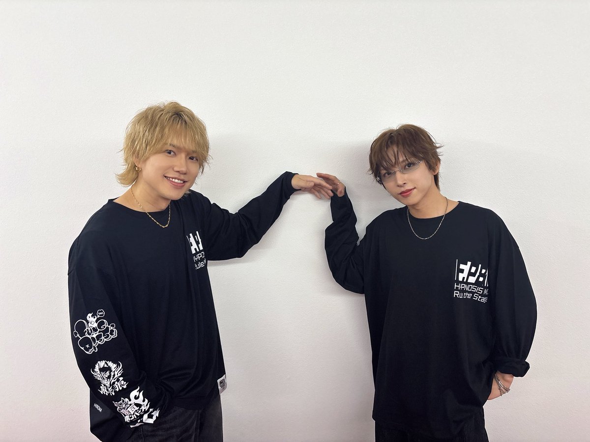 mxv_taiyu's tweet photo. 『ヒプノシスマイク -Division Rap Battle-』Rule the Stage《F.P ＆ M feat. O.B ＆ D4》
【Cinema Edit】

公開記念舞台挨拶ご来場ありがとうございました🎬✨

久しぶりの舞台挨拶でしたが素敵なキャストの皆さんと楽しいお話をお届け出てきた思います🫶✨
いよいよBoPが近づいていきてます🔥✨

引き続き3面スクリーンでの #ヒプステシネマ お楽しみください😚
じゅんぺーーーい🎺！！！

#ヒプステ