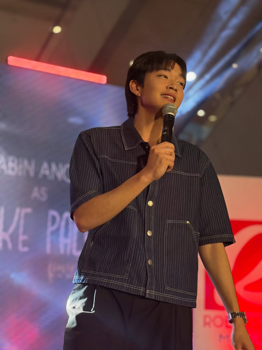 VivaOnePH's tweet photo. Rabin Angeles just brought his charm and energy on stage! 

NOW HAPPENING: Viva One Vivarkada Mall Show at Robinsons Malolos 🩷

#DAP, now streaming on #VivaOne https://t.co/hZcxhlBhdC

#DatingAlysPerez
#RabinAngeles
#VivarkadaGoesToMalolos https://t.co/gtVE8pHKQH