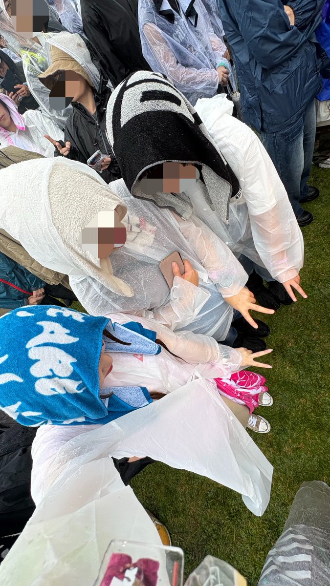 min_ch33's tweet photo. ベリテン2日目
ほぼ1日中雨だったけど、雨降ってるのを忘れるくらい最高でした!!
ヘイお初だったけど、まじ楽しすぎたし寒さが一気になくなって逆に暑かった😺
地元でこの激強メンツを集めてくれるベリテンが大好きです🫶🏻︎ https://t.co/pWrjnvrIKu