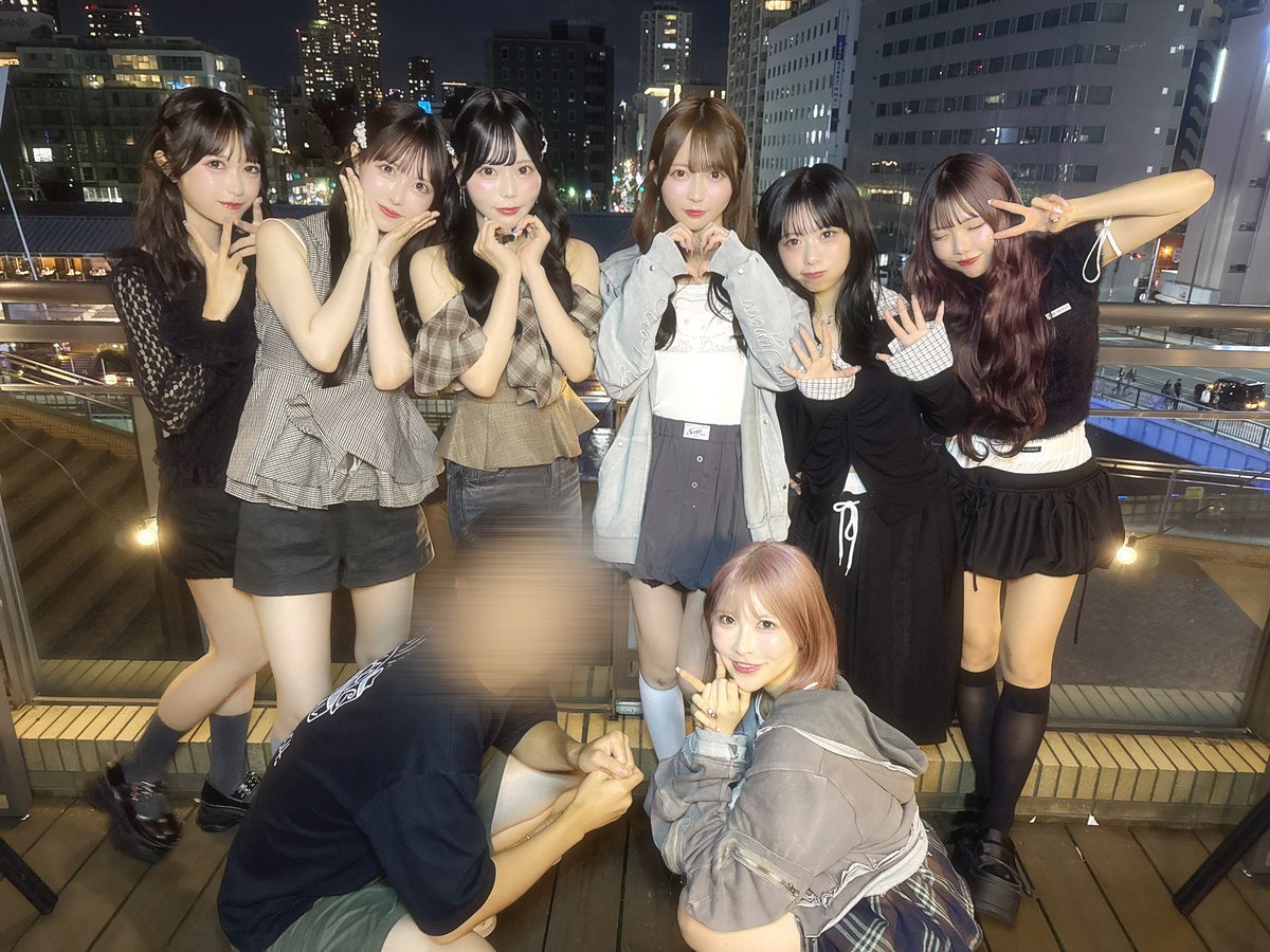 basajams0710's tweet photo. 本当にいろいろあったけどメンバーや会ってくれた人達のおかげですごく充実した2日間でした
みんな揃って早く大阪戻って来て下さい！

#つぶやき民族 https://t.co/SUWFQ4aLC6