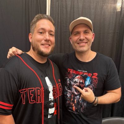 DustinOverbey's tweet photo. #NewProfilePic https://t.co/hY7Y08EQaz
