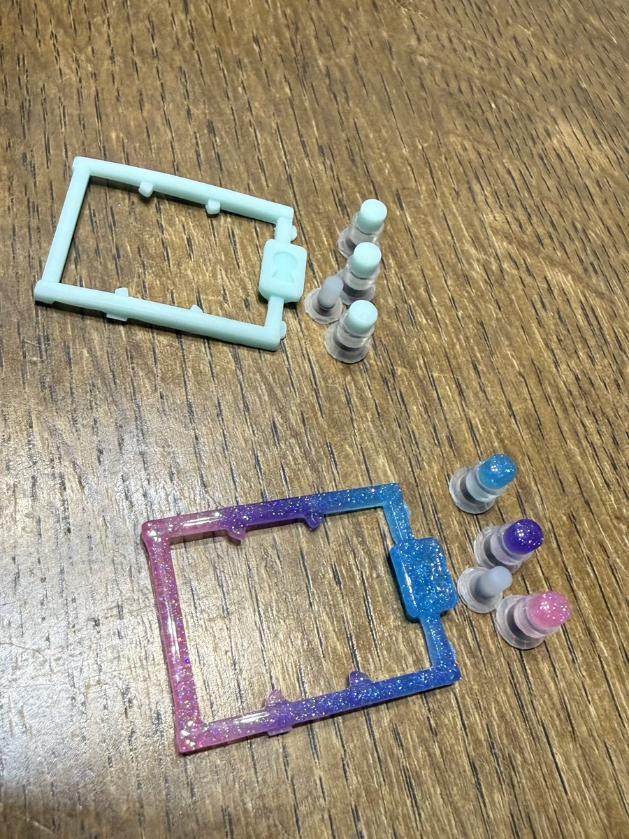 various_rb1's tweet photo. 本日完成したボタンなどです
動作確認は明日します🙏
#デジモン
#デジタルモンスター https://t.co/J9saL118rn