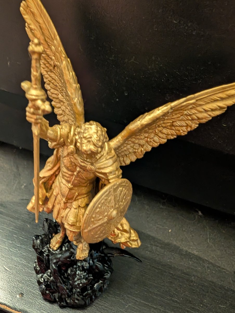 ORarttherapy's tweet photo. Just pulled this St. Michael piece off the build plate. The details on the wings and shield are absolutely insane. Cleaned up, cured, and ready for the next phase. What color scheme should I go with—classic bronze or marble? 🎨🤖 #3DPrint #Elegoo #Hobbyist #TabletopGaming https://t.co/pYm5YjD7Pz