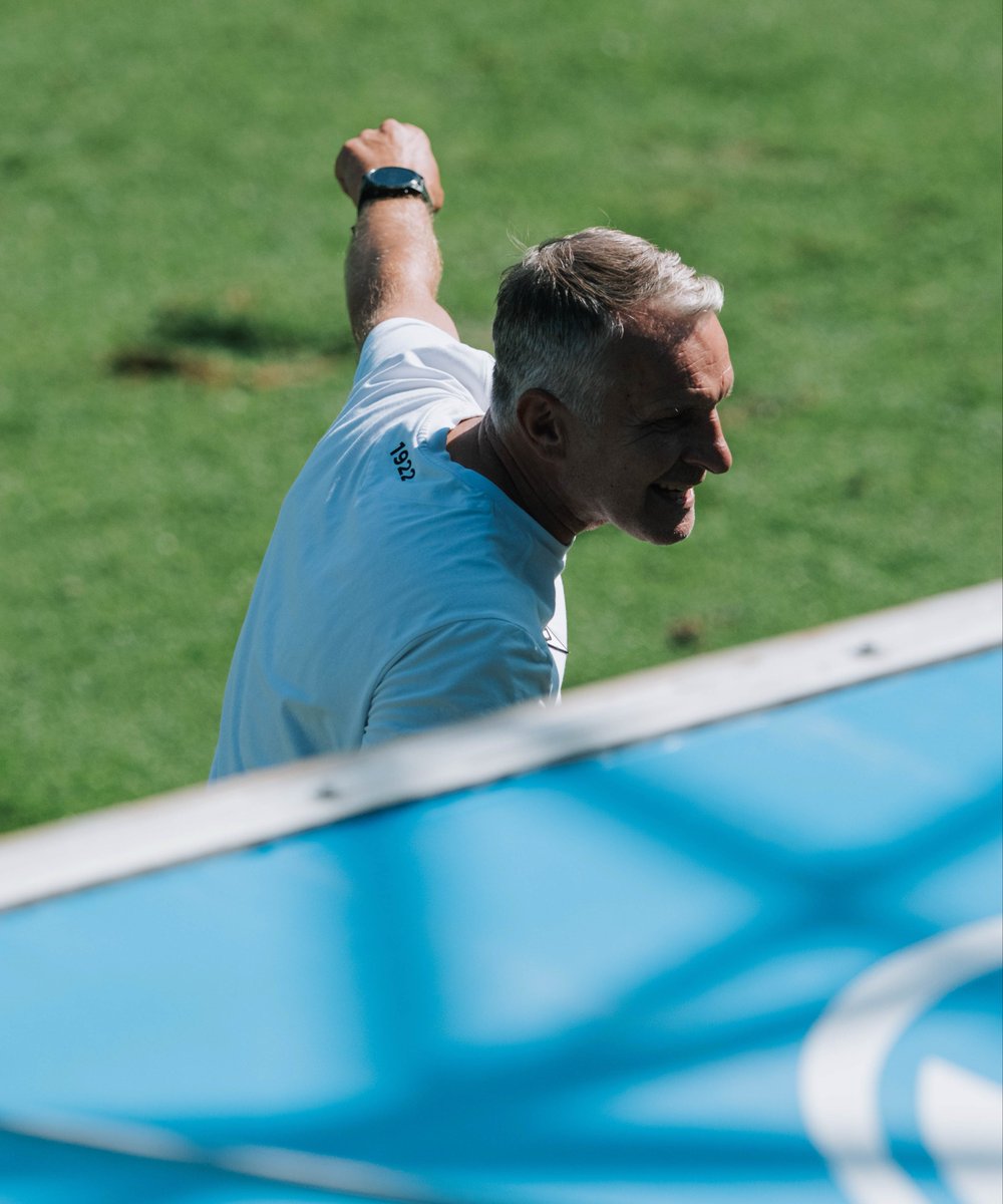 fcbanikostrava's tweet photo. 🎙️ “První poločas byl v ofenzivě nejlepší za dobu, co u mužstva jsem. Ale tím výsledek neomlouvám. Je odrazem toho, co se na hřišti dělo po stránce zodpovědnosti.” #mblfcb
📲 Tiskovka v Chachar Passu https://t.co/ocj9Opb686