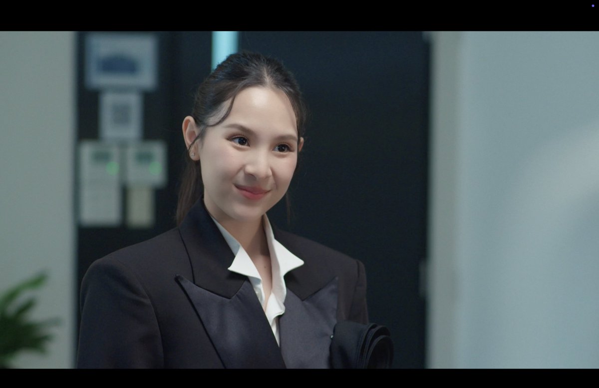 BOHHOT's tweet photo. มาละๆๆๆ Fairway Of Love EP1 ยัยตัวแสบ มาแบบแซ่บๆ แล้วฉันชอบยัยปิงปองมาก เครื่องหน้า แอคติ้งเต็มล้านแบบไม่ต้องเปิดเสียงก็รู้ว่าคุยอะไรอยู่ 55555

ทุกวันอาทิตย์ เวลา 22:30 น. ทางช่อง one31 และเวลา 23:30 น. ดูเวอร์ชัน UNCUT ได้ที่ WeTV ที่เดียวเท่านั้น
 #FairwayOfLoveEP1 https://t.co/Yu9nKQw6OQ