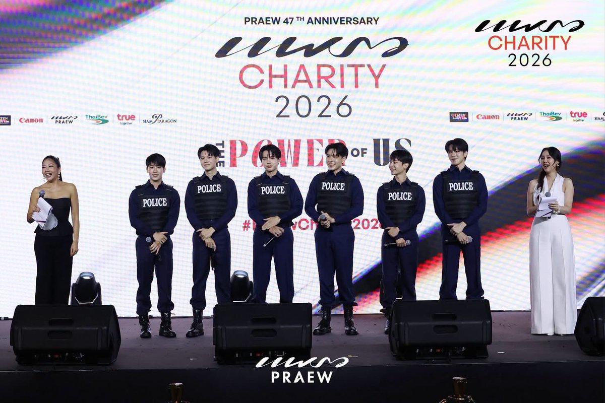 theoneyin's tweet photo. ปิดท้าย Praew Charity 2026 แบบกรี๊ดสนั่น ! กับทีมนักแสดงจากซีรีส์ ‘ที่รักสารวัตรเธียร์’ Police in Love

✨  หยิ่น - วอร์ - เชน - บอส - กฤต - ตั๋ง

• Praew Charity 2026 : The Power of US •

#SiamParagonxPreawxPIL 
POLICE IN LOVE PREAW CHARITY PARAGON 

#yinyin_anw #warwanarat #หยิ่นวอร์ 
#shanerler #bossthapanat #kit_ronnakit #chinadis
