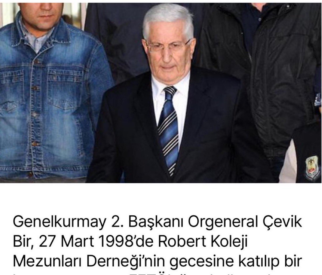 fikretkaplan99's tweet photo. Org.Çevik Bir, Robert Koleji’nin mezuniyet töreninde konuşurken “Bütün bu fikirler, bir camii hocasının kafasından mı çıktı? İnanamıyorum!” diyordu. 

Bugün hicret diyarlarına çıkmış bazı arkadaşlarımızın aynı dozda olmasa da benzer düşünceleri taşıdığını görünce şaşırıyor insan. https://t.co/Py9ENpaxti