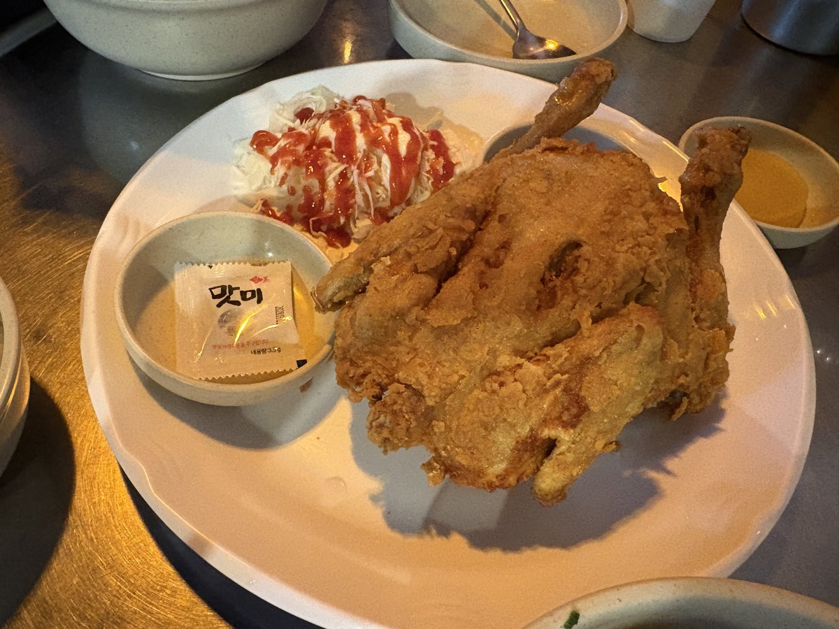 doo_d6363's tweet photo. 야식~
먹고 사우나 까지가 코스임!! https://t.co/uOwioQ0B7z
