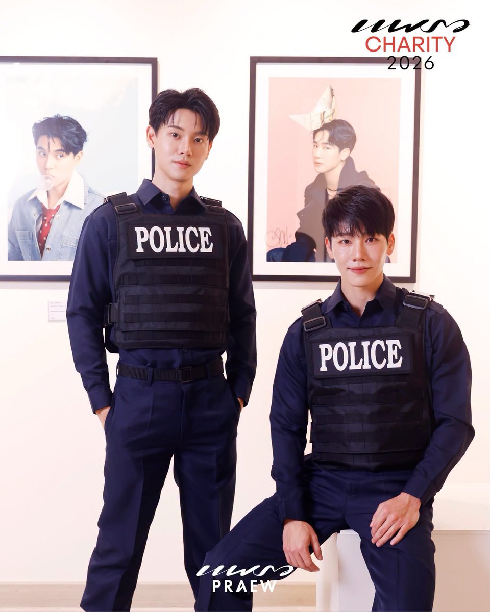 theoneyin's tweet photo. หล่อแบบเป็นทางการ &amp; หล่อแบบมีคาแ��กเตอร์ 😆

#SiamParagonxPreawxPIL 
POLICE IN LOVE PREAW CHARITY PARAGON 

#yinyin_anw #warwanarat #หยิ่นวอร์ https://t.co/gZeO2apf8a