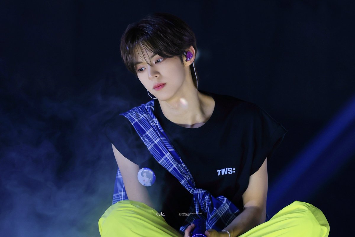 dotz_dh's tweet photo. 260906 백투스조음..
#TWS #DOHOON #투어스 #도훈 https://t.co/osqSTy8c2D