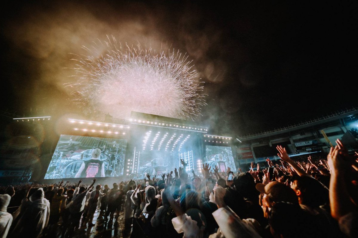 ONEOKROCK_japan's tweet photo. Chiba, day 2!!
ONE OK ROCK DETOX JAPAN TOUR FINAL 2026
#ONEOKROCK #OORDETOX #LIVE
photo by @_kosuke_ito_　 @yamada_mphoto https://t.co/ndaBtZm1Ct