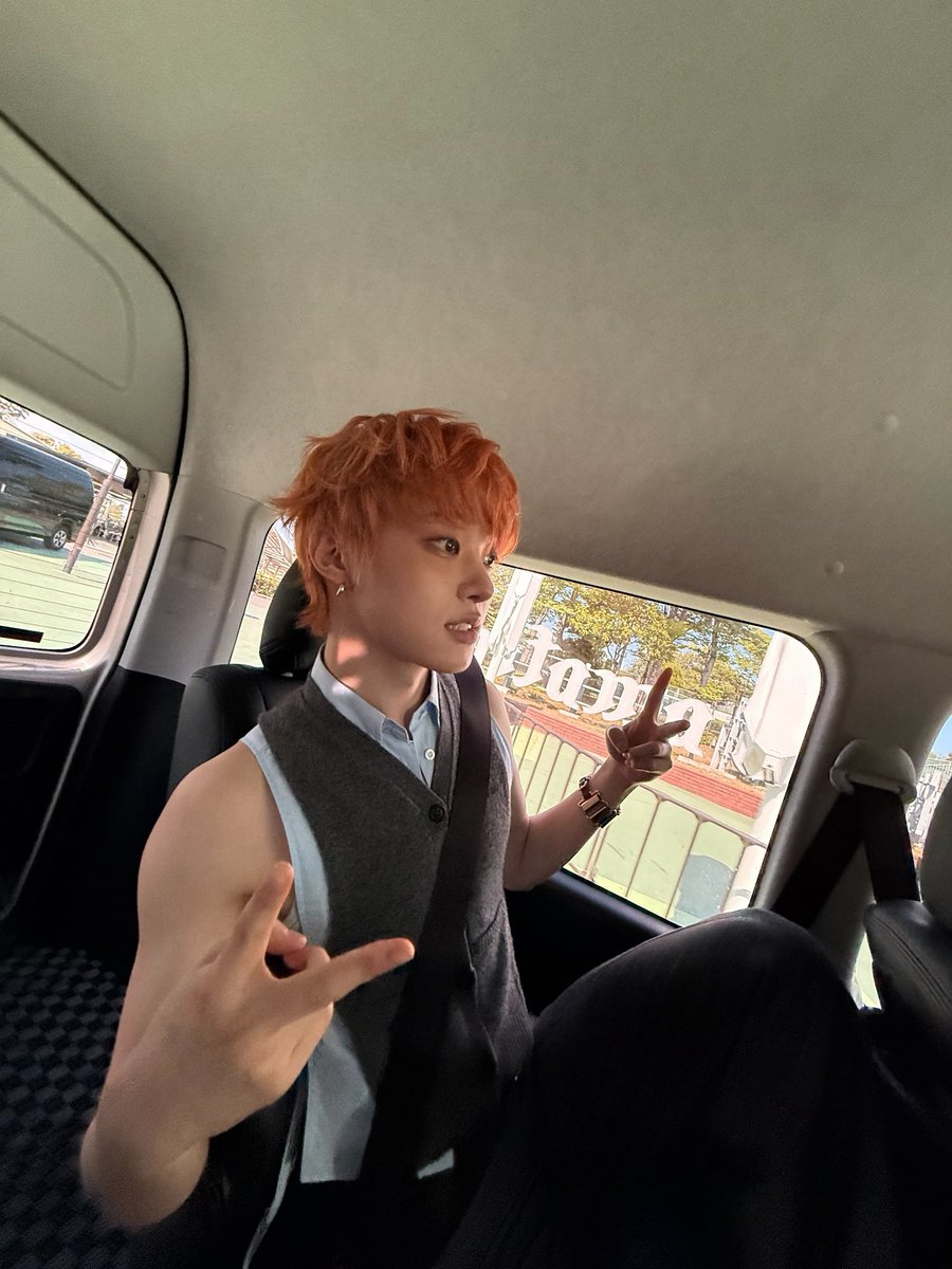 andTEAM_members's tweet photo. EJ!! 생일 축하축하 !!

#HAPPY_EJ_DAY
#andTEAM #エンティーム #NICHOLAS https://t.co/qY8UZOs5KE