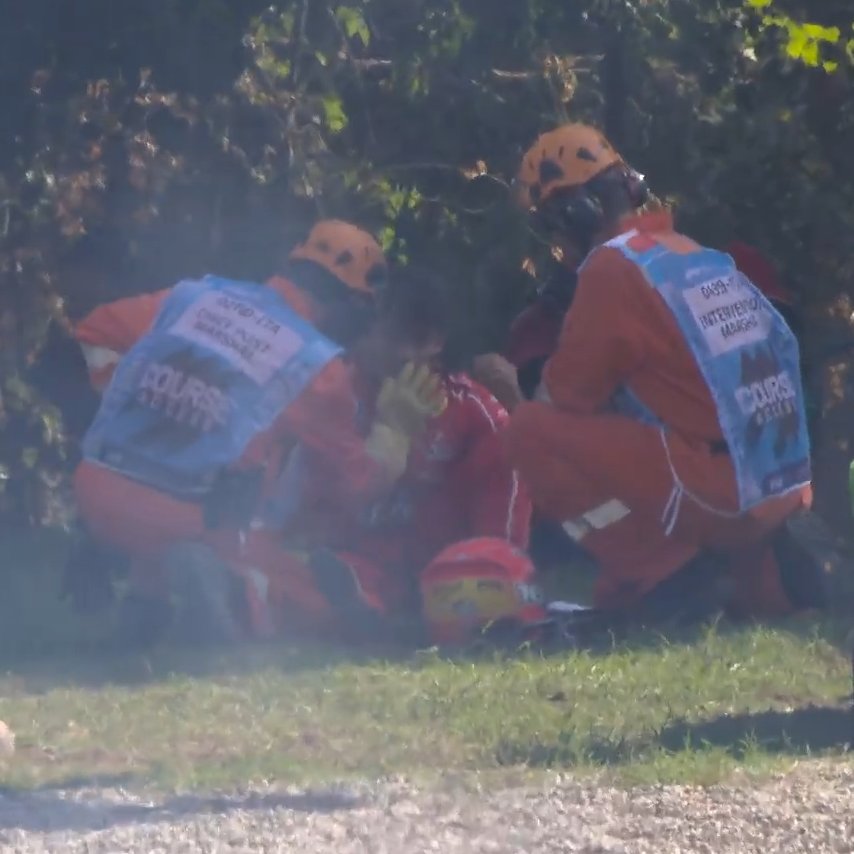 leclercsletters's tweet photo. and it's honestly insane how long the medical team took to arrive. at the time, i didn't even realize, but hearing his interviews, saying he was worried about his vision, knowing the marshal was waving their hand in front of him, with reports of the crash being between 50-60g, it really makes you worry about why the medical car took so long to arrive...