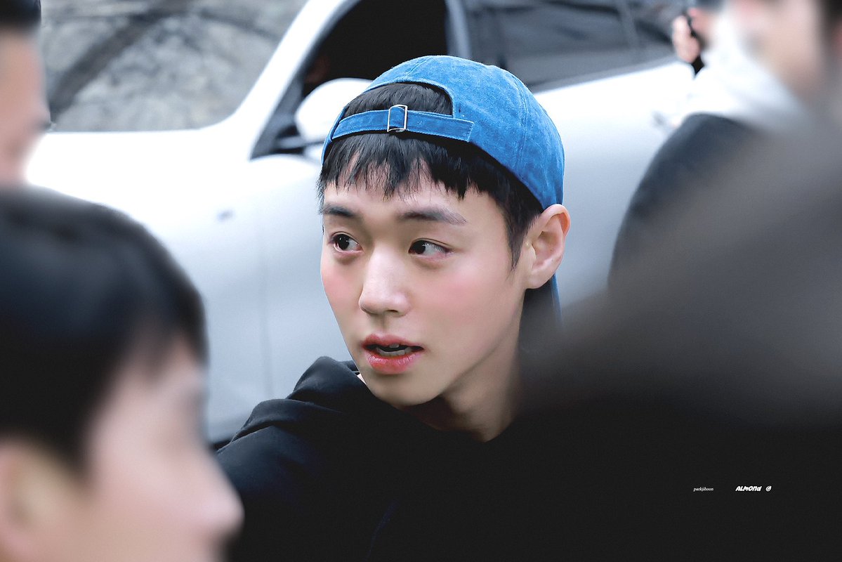 medalmay_529's tweet photo. 나 진짜 미친여자 될 것 같다 https://t.co/pA0V9io7n7