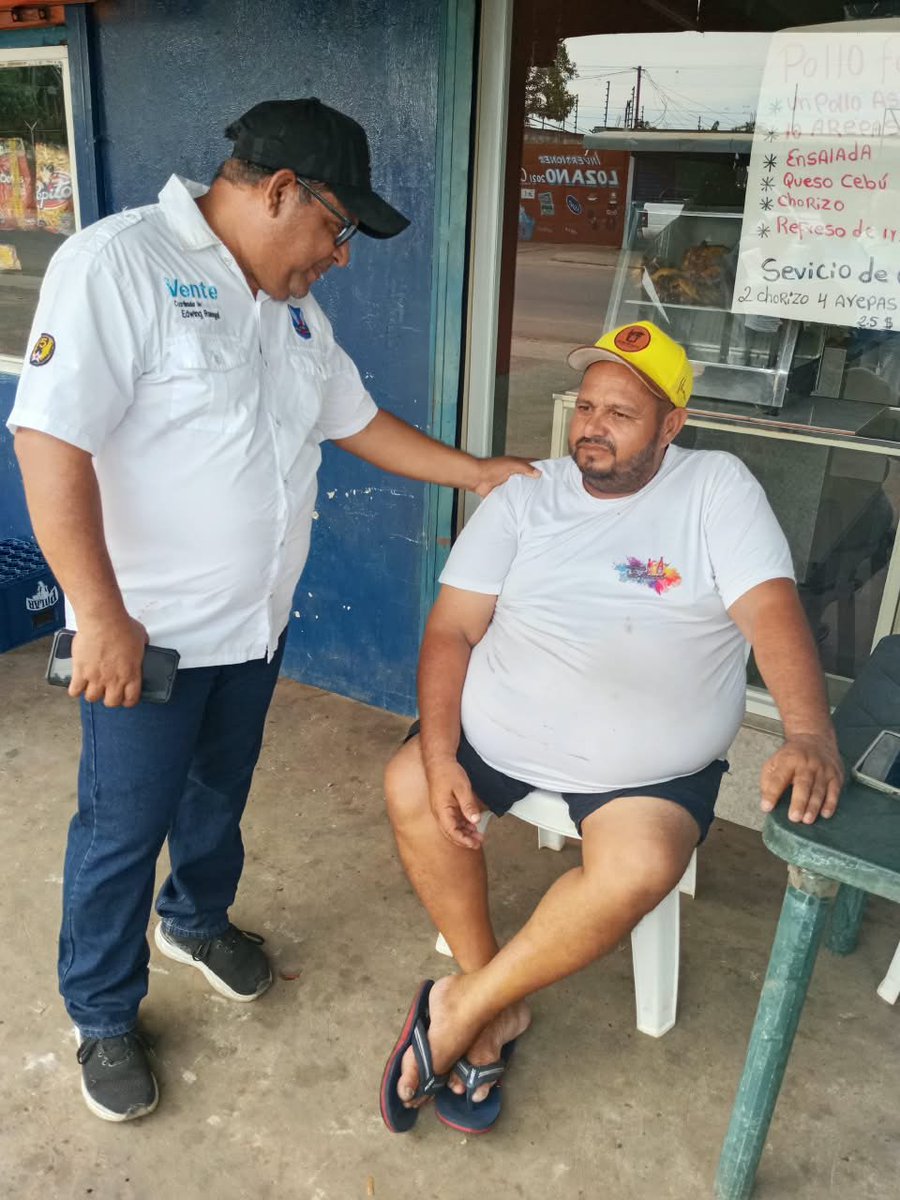 ventezuliav's tweet photo. #Zulia ¡Antonio Borjas Romero habló claro! 

📍CasaXCasa desde esa parroquia, sector La Rinconada, la gente alzó su voz y dejan claro que quieren #EleccionesYA

¡La participación ciudadana sigue creciendo! 

ESTAMOS LISTOS!!!🗳️

#VenteMaracaiboEsLaGente https://t.co/o1t5xPSahp