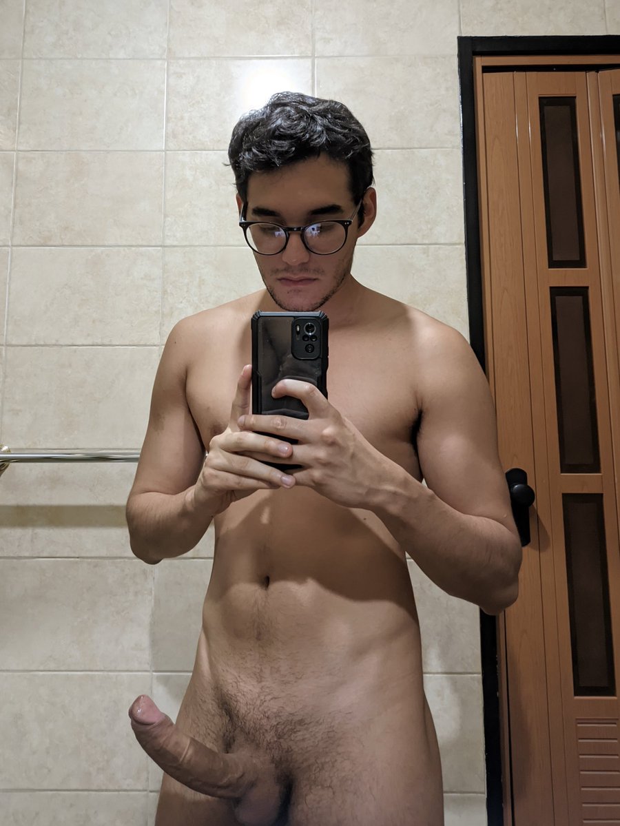kevxxxandrew's tweet photo. Wataa 🍆 https://t.co/LFIAYs3IrJ