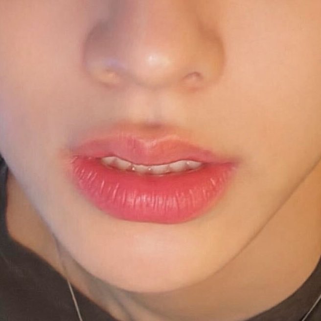 femtiiiin's tweet photo. my #pinkhyeon 👚🆒 ★★★ https://t.co/EjWpBqi8kl