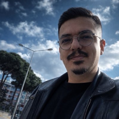 Emirrr09's tweet photo. #YeniProfilResmi https://t.co/EBGveneHvQ