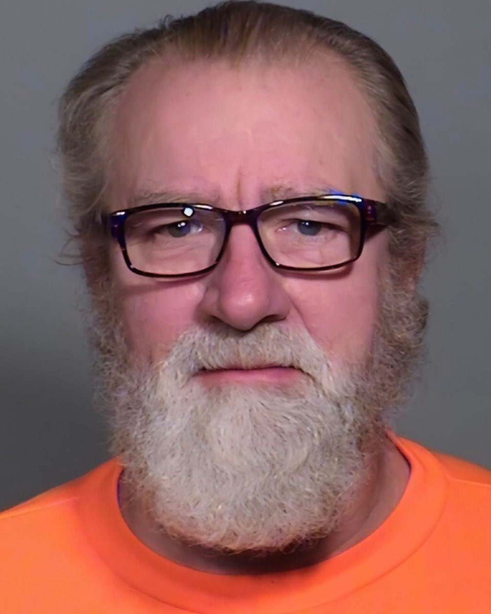 DavidJHarrisJr's tweet photo. 🚨In Arizona, inmate Ricky Wassenaar killed three convicted child sex offenders in one day at a Tucson prison.

Wassenaar, already serving multiple life sentences, targeted men convicted of sexual conduct with minors and expressed no regret, saying he wanted to kill more.

How do you feel about this?