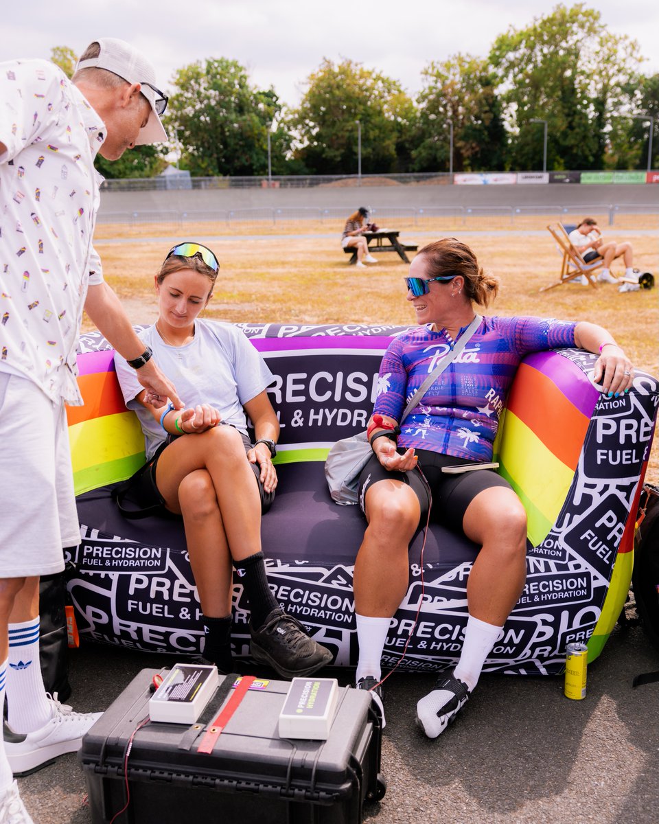 EmanuelPigf6's tweet photo. Huge thanks to everyone who joined us at Herne Hill Velodrome this weekend for an unforgettable afternoon of riding, running, food, music and community. Summer days done right—thanks for making it so special! https://t.co/juiawBk6mb