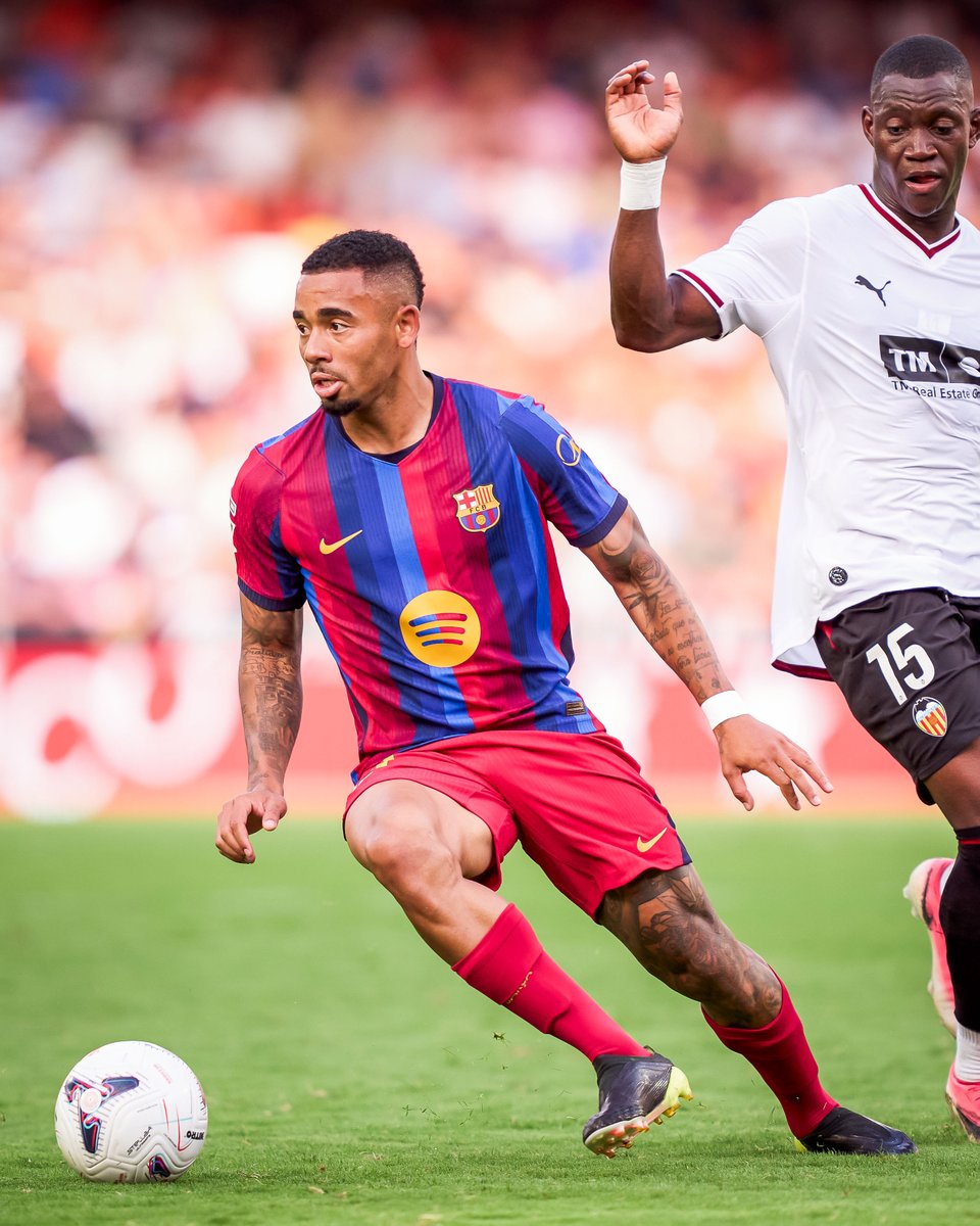 brfootball's tweet photo. Gabriel Jesus makes his Barcelona debut 🔵🔴 https://t.co/qpLZN4FPjk