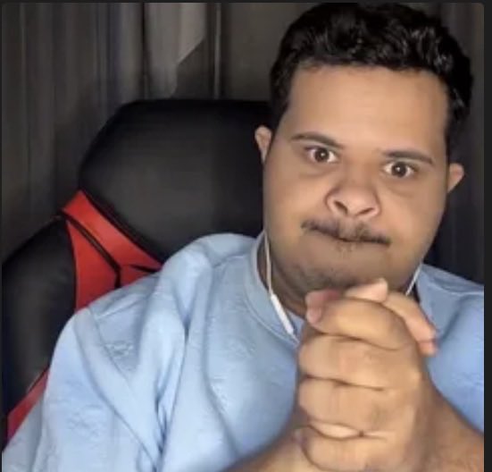 9miil_x's tweet photo. اخوي عاطل وقاعده اقوله انه يحترمني لا اوقف السيوله عنه وجبت له مثال عكسي علي هههههههههههه قلت يقولون اذا لك حاجه عند الكلب ناده ياسيدي ابد خبره في فنون الرد انا🤧 https://t.co/tOsrINyvzV