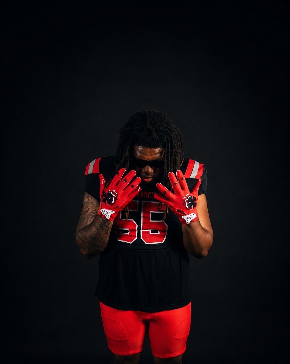 JUCOFFrenzy's tweet photo. 2026 (@CCSFFootball ) JUCO DT @NSG_Chop had 6 TKLs, 2 TFLs &amp; 1 sack against American River JC https://t.co/UJkNXveiKh