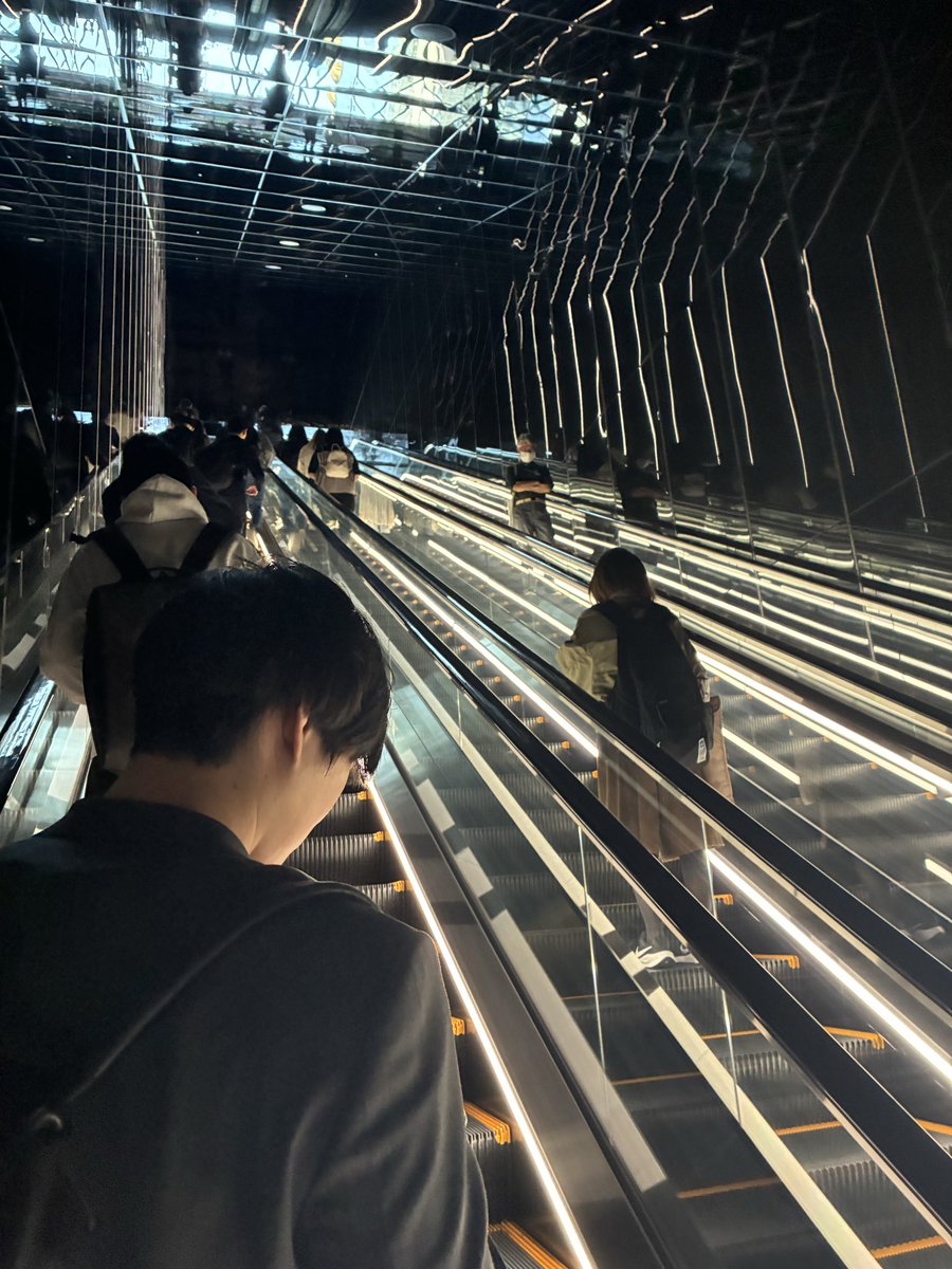 Yut0valiark's tweet photo. 弊社がシステム開発の業務委託で携わらせているサービス｢Baselink ai｣のお仕事で
サクラステージの株式会社アピリッツオフィスで数日業務させていただきました！
日頃リモートが多いからこそ出社神！ https://t.co/RdzyyKmVZy