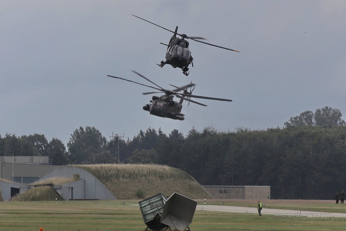 ScharnHelwin's tweet photo. #SNAP2026 III: Bilder von #A400M (landete Objektschützer an), #CH53GS  und #H145M (Escort) feheln nnoch...⬇️ https://t.co/adbiUdWSgb