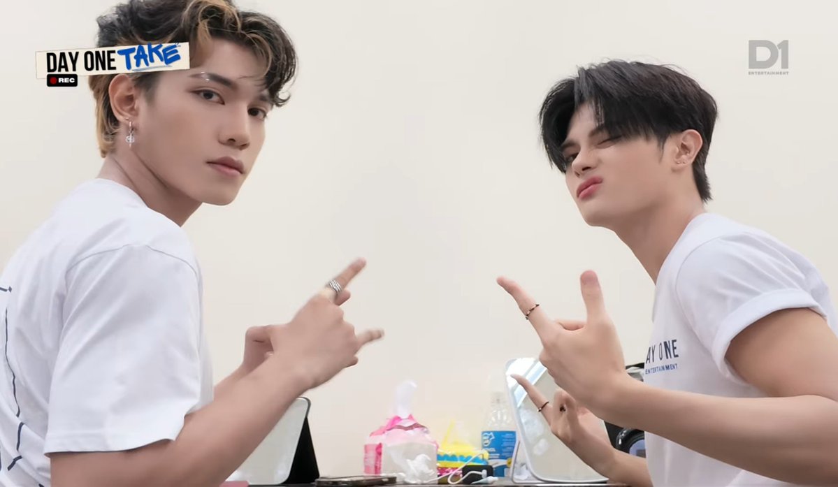 geminigirlie31's tweet photo. MAHBOIS NA MAANGAS 🤟🔥

DAYONE TAKE EP1 
#DAYONETake #DAYONEFindTheirStories #DAYONEOfficial https://t.co/oThf8CLg4d