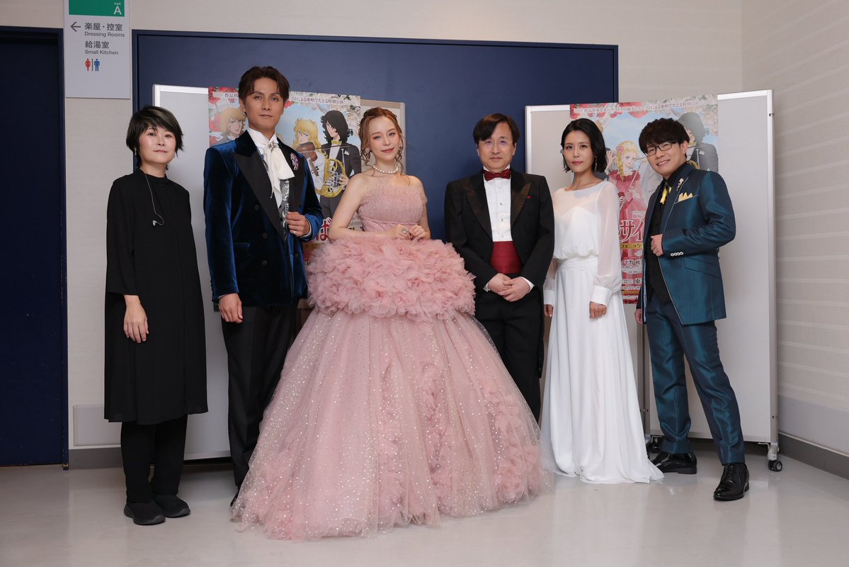 verbara_movie's tweet photo. ˗ˏˋ 🎻ご来場ありがとうございました🎻 ˊˎ˗

#ベルばらコンサート 無事に終演いたしました🌹

劇場アニメ『#ベルサイユのばら』を和田薫 さん指揮のもと
東京フィルハーモニー交響楽団の演奏と
オスカル役 沢城みゆき さん、アントワネット役 平野綾 さん、アンドレ役 豊永利行 さん、フェルゼン役 加藤和樹 さんの
パフォーマンスで追体験するひととき…お楽しみいただけましたでしょうか。

本日は多くのご来場をいただき誠にありがとうございました！