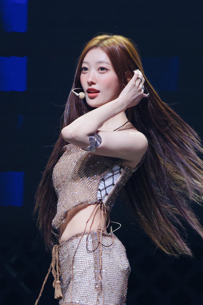 chperry's tweet photo. 260906
#아르테미스 #최리 #ARTMS #Choerry https://t.co/CdI78ogroT