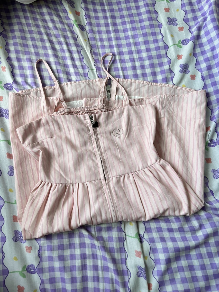 Wwrrcn's tweet photo. มินิเดรส cintageshop สีชมพู
Price : 200.-
Size : ป้ายติด M
ตำหนิ : -

#ส่งต่อเสื้อผ้า #ส่งต่อเสื้อมือสอง #ส่งต่อเสื้อผ้ามือสอง #เสื้อผ้ามือสอง #เสื้อผ้ามือสองราคาถูก  #ส่งต่อเสื้อผ้ามือ2 #โล๊ะตู้เสื้อผ้า https://t.co/WwyUgKW8fS