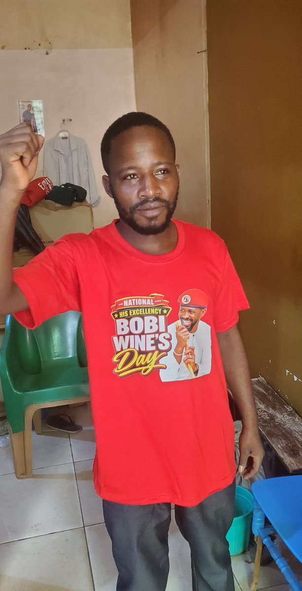 TurinaweKato's tweet photo. @apple_lenz Happy National Bobiwine's day https://t.co/YUvqPSBvyh