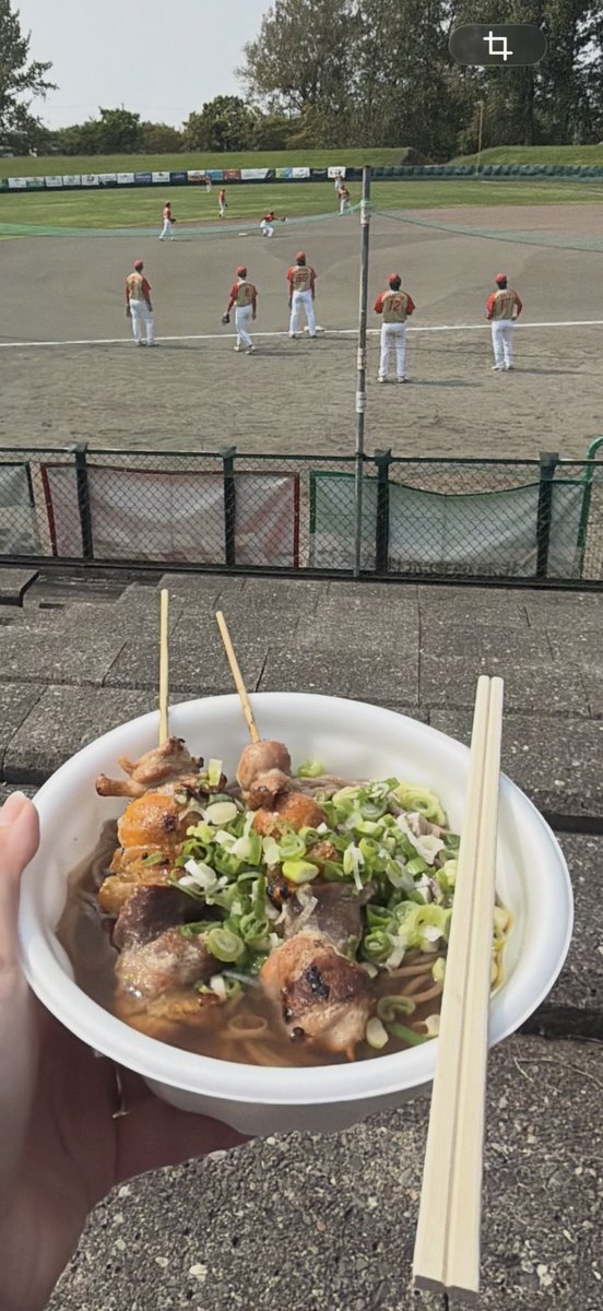 hirohiro551111's tweet photo. 美唄最終戦でした。
もつ蕎麦美味しかったです💕
今シーズンもありがとうございました🙇

久しぶりのレギュラーメンバースタメンで
安定した試合運び。
詩童の初ホームラン&amp;落合の2本の
ホームランお見事✨

試合後は沖縄フェスで祝杯🍻
最終日ラストライブとっても
盛り上がりました🎵来年も行くぞ https://t.co/wPMqfXbITK