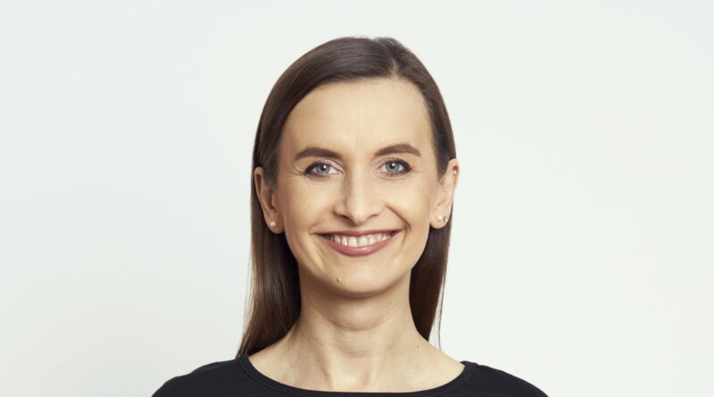 lkwarzecha's tweet photo. Organizacja Green Rev chwali się, że @MZ_GOV_PL po prostu wdrożyło jej projekt (wysłałem do MZ pytania w tej sprawie) w sprawie diety szkolnej. A kto jest założycielem Green Rev? 
Panie Sylwia i Anna Spurek. https://t.co/huotHR1EB7