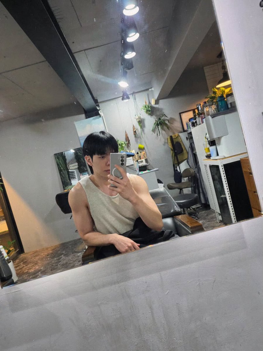 _alelengleng's tweet photo. @namongka_00 Thank you for the GA 🖤🖤🖤

Happy birthmonth Jaeho 🫶 https://t.co/ZEzkUztfeR