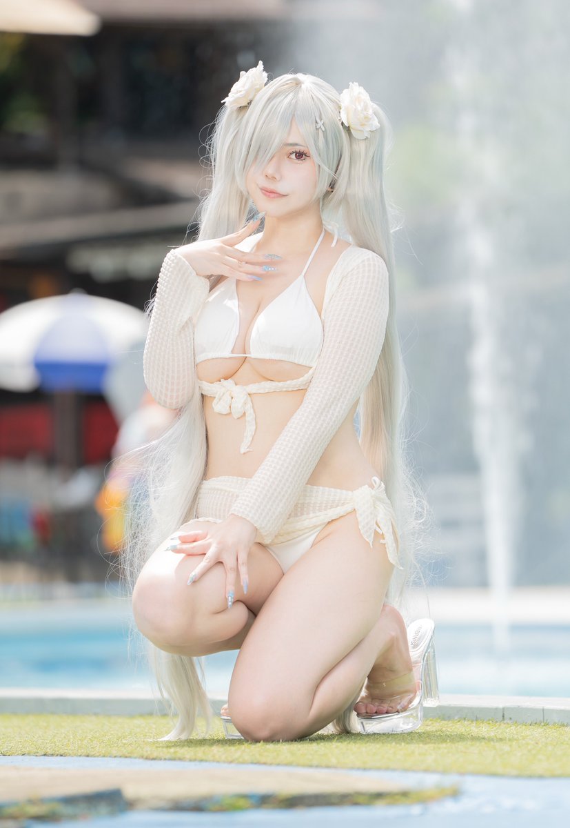 28tenmu's tweet photo. 〚Cosplay〛

勝利の女神 NIKKE
シンデレラ：クリスタルウェーブ

#NIKKEcosplay https://t.co/lmqWypQ0dB