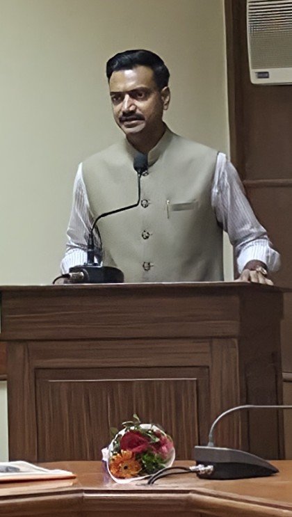 Mihir_p_Shah's tweet photo. Great interacting with the bright minds at URICM on turning rural challenges into sustainable entrepreneurial opportunities through technology & innovation. 🌱🚀
A pleasure meeting Dr. Neelu Pandey and exchanging ideas on the future of Agribusiness.
#URICM #AgriTech #AgriOwn https://t.co/RPzUWkEB1x