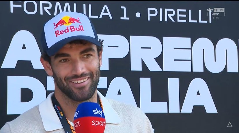 jannik_files's tweet photo. Q: Did you see Jannik?

Matteo Berrettini: “Yes, we came here together, he’s all good. Did you see him?”

Q: Yes, but he run away.

Matteo Berrettini: “Then it means he’s okay, if he’s running away he’s okay.”

😭😭😭 https://t.co/HUkOxpemji