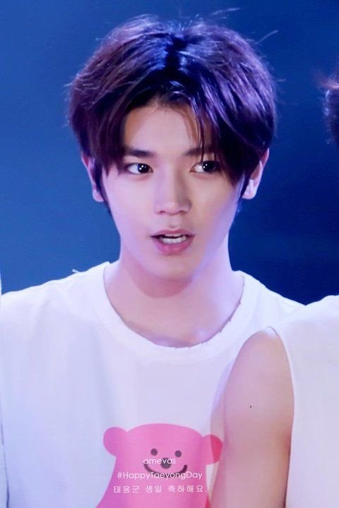 delphiniumTY's tweet photo. udah 10 tahun lebih tapi muka taeyong gak berubah, masih keliatan muda 🥹 https://t.co/zQXXvtWmhF