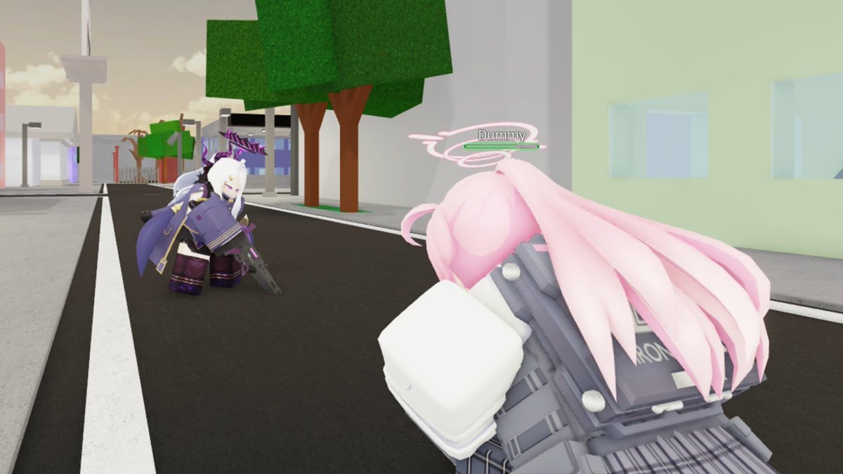 potato_0301__'s tweet photo. Robloxでヒナのアバター買ったから早速使ってみた https://t.co/qCyf3gQK6E