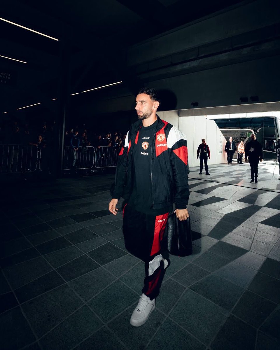 BeyondUTD1's tweet photo. 📸-🔴 Arriving in style ❤️‍🔥 https://t.co/m5QiBB0aZf